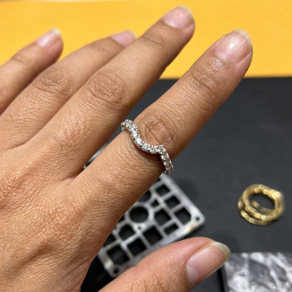 0.247 CT Round Diamond Curved Band Ring | PT950 Platinum view 5