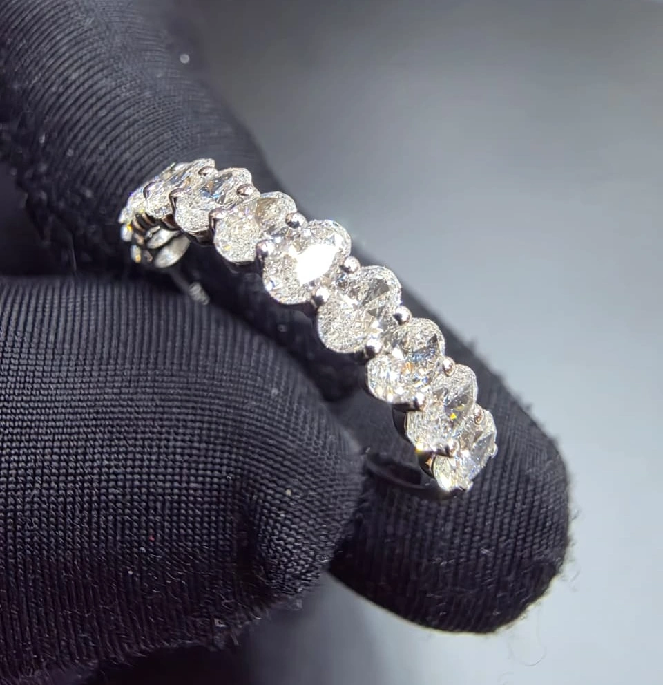1.07 CT Oval Diamond Ring in PT950 Platinum view 4