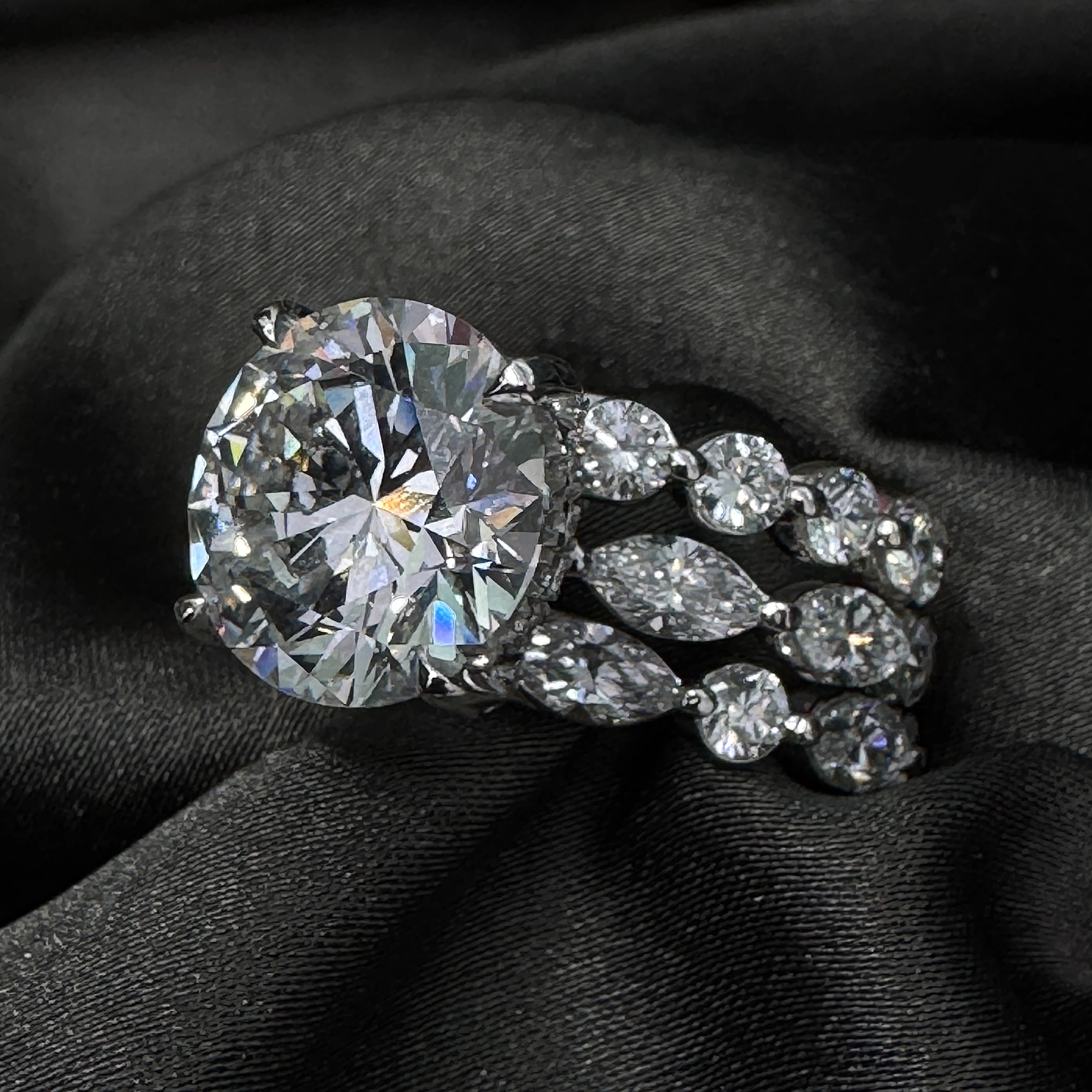14KT White Gold Lab Grown Diamond Engagement Ring – 11.27 CT (Round & Marquise)