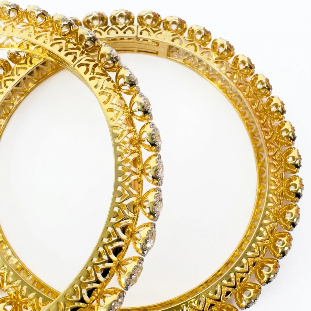 14KT Yellow Gold 23.80 CT Round Lab-Grown Diamond Bangle view 5