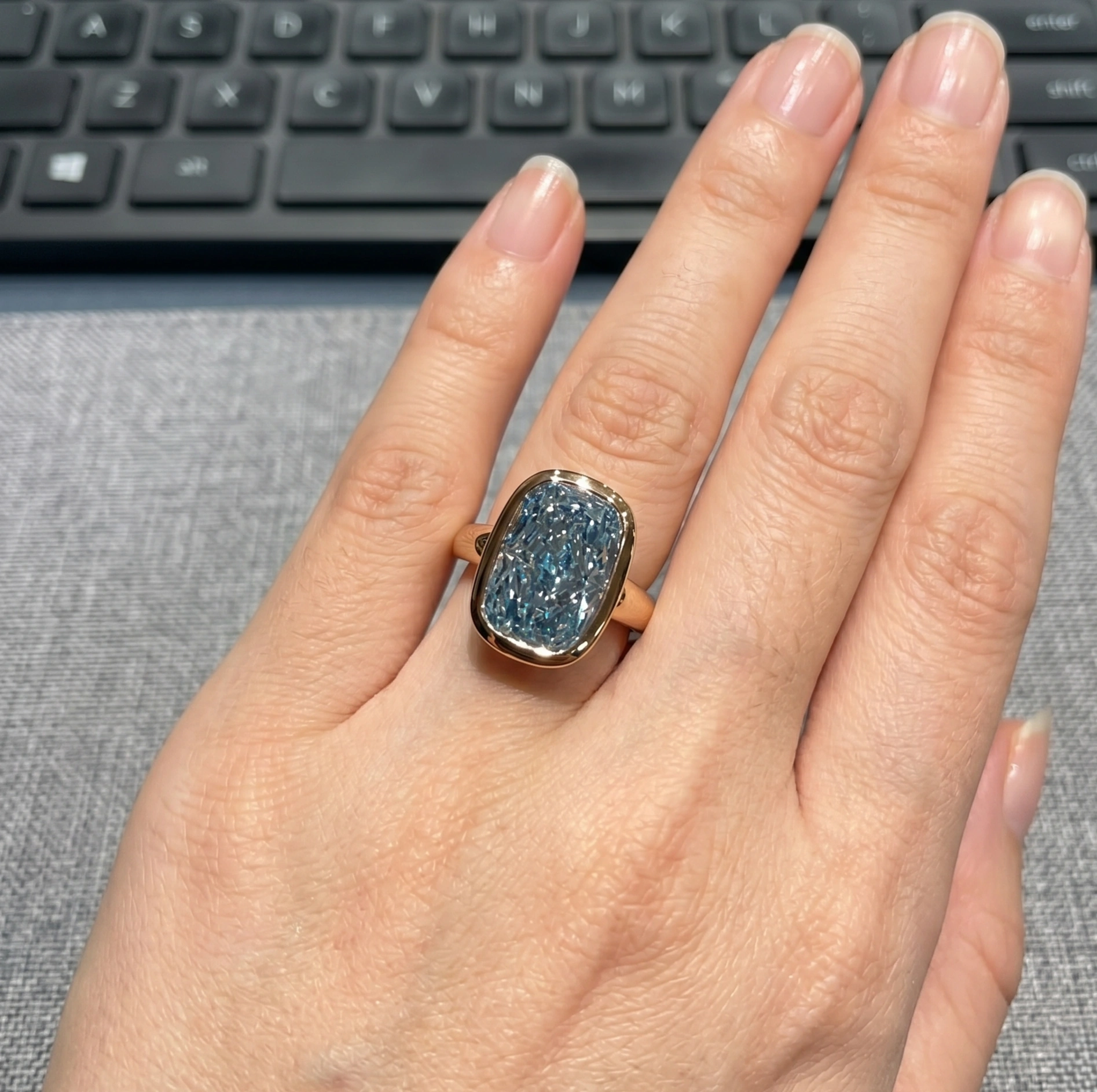 3 CT Blue Oval Solitaire Ring in 14K Rose Gold view 6