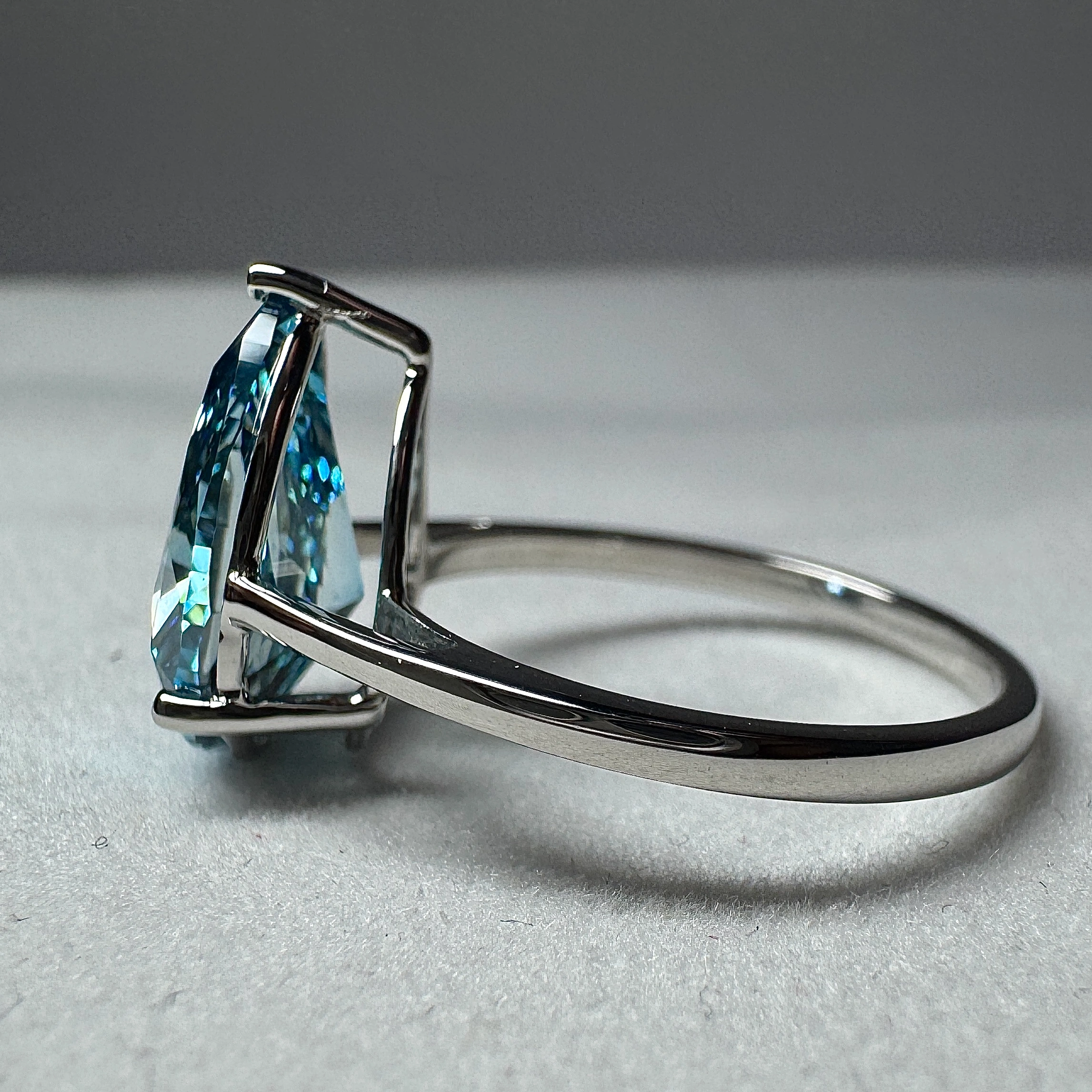 3 CT Lab Grown Pear Diamond Engagement Ring in PT950 Platinum (4g) view 5