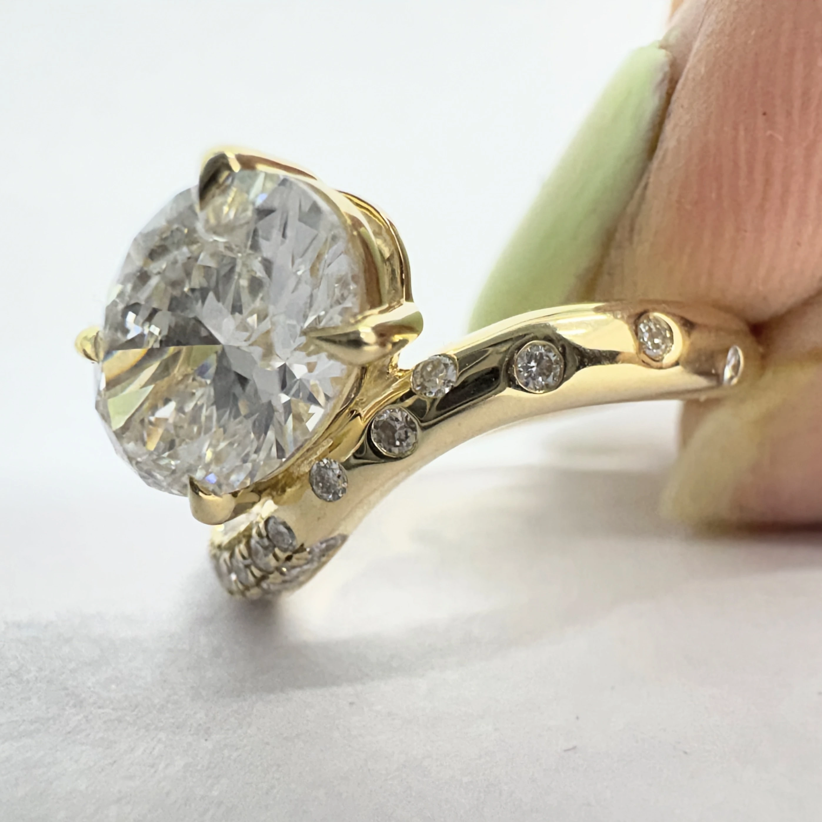 East-West Oval & Pavé Wave Ring in Yellow Gold view 6