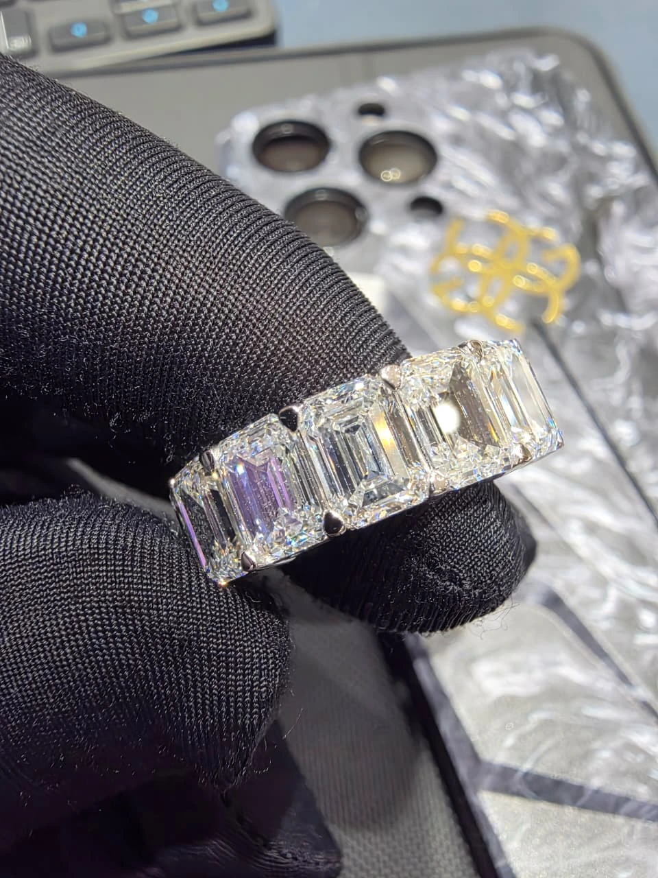 Emerald Cut Diamond Wedding Band in PT950 Platinum | IGI Certified view 7