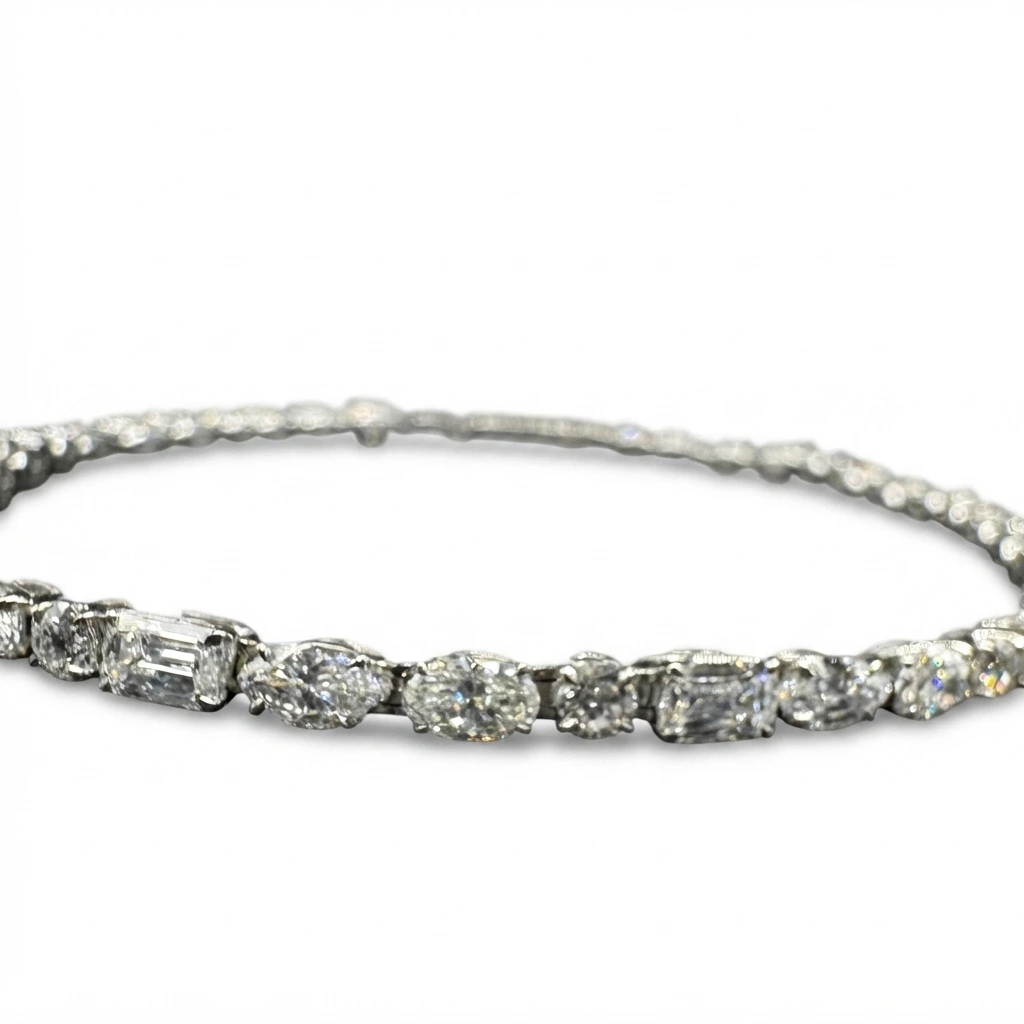 Emerald Oval Round Diamond Bracelet | IGI Certified view 5