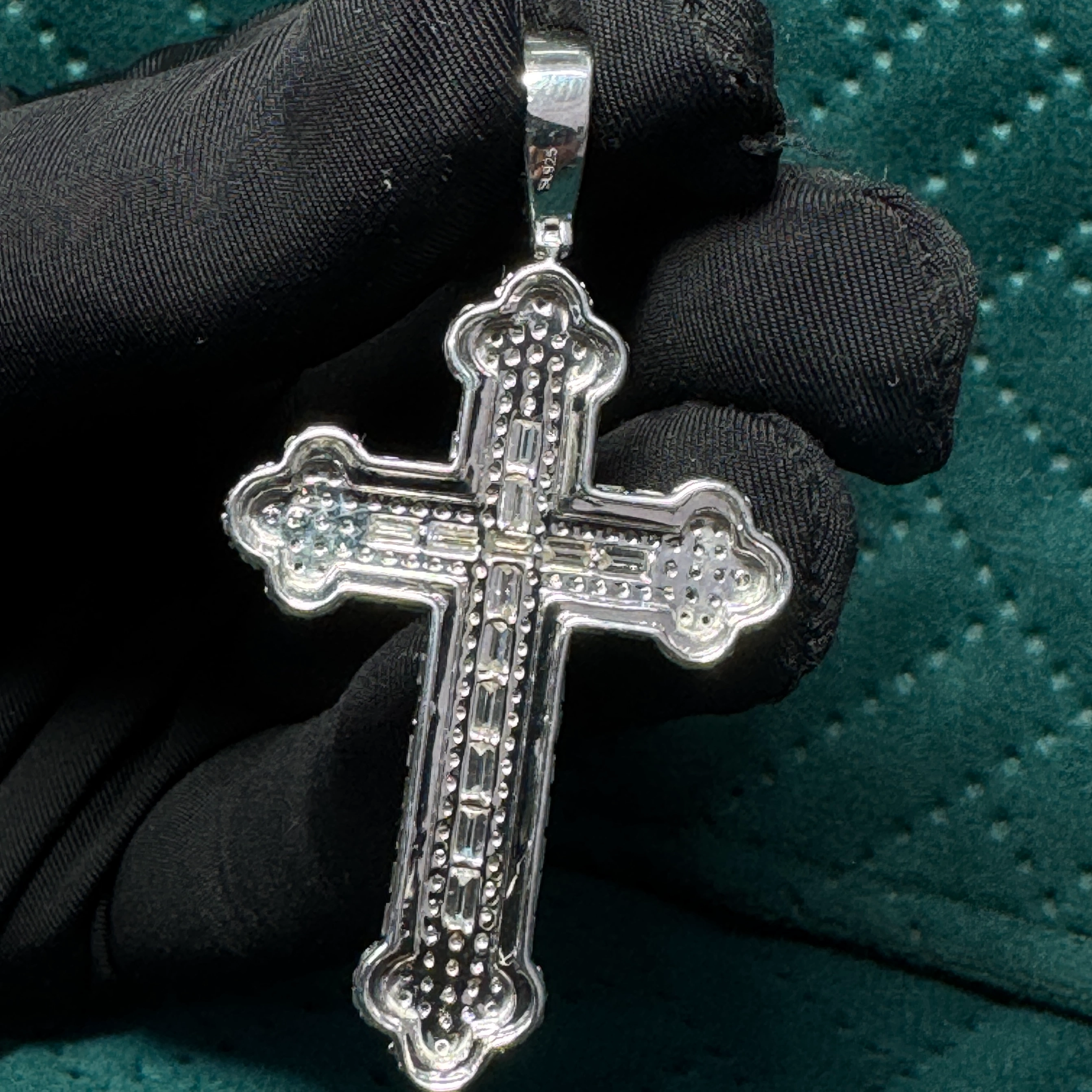 Handcrafted PT950 Platinum Diamond Cross Pendant view 5