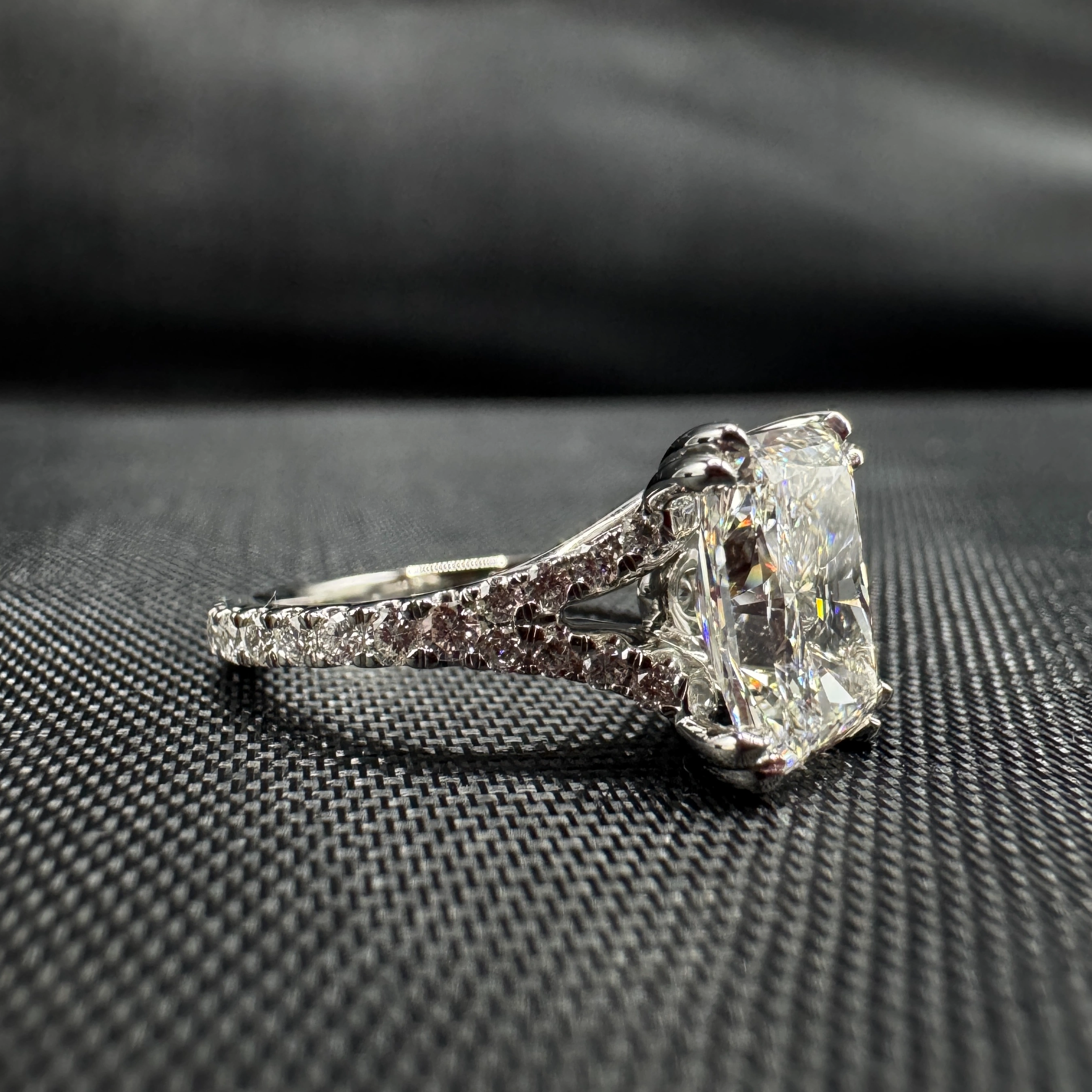 Exquisite 3.57 CT Radiant Lab Grown Diamond Ring in PT950 Platinum for Women view 4