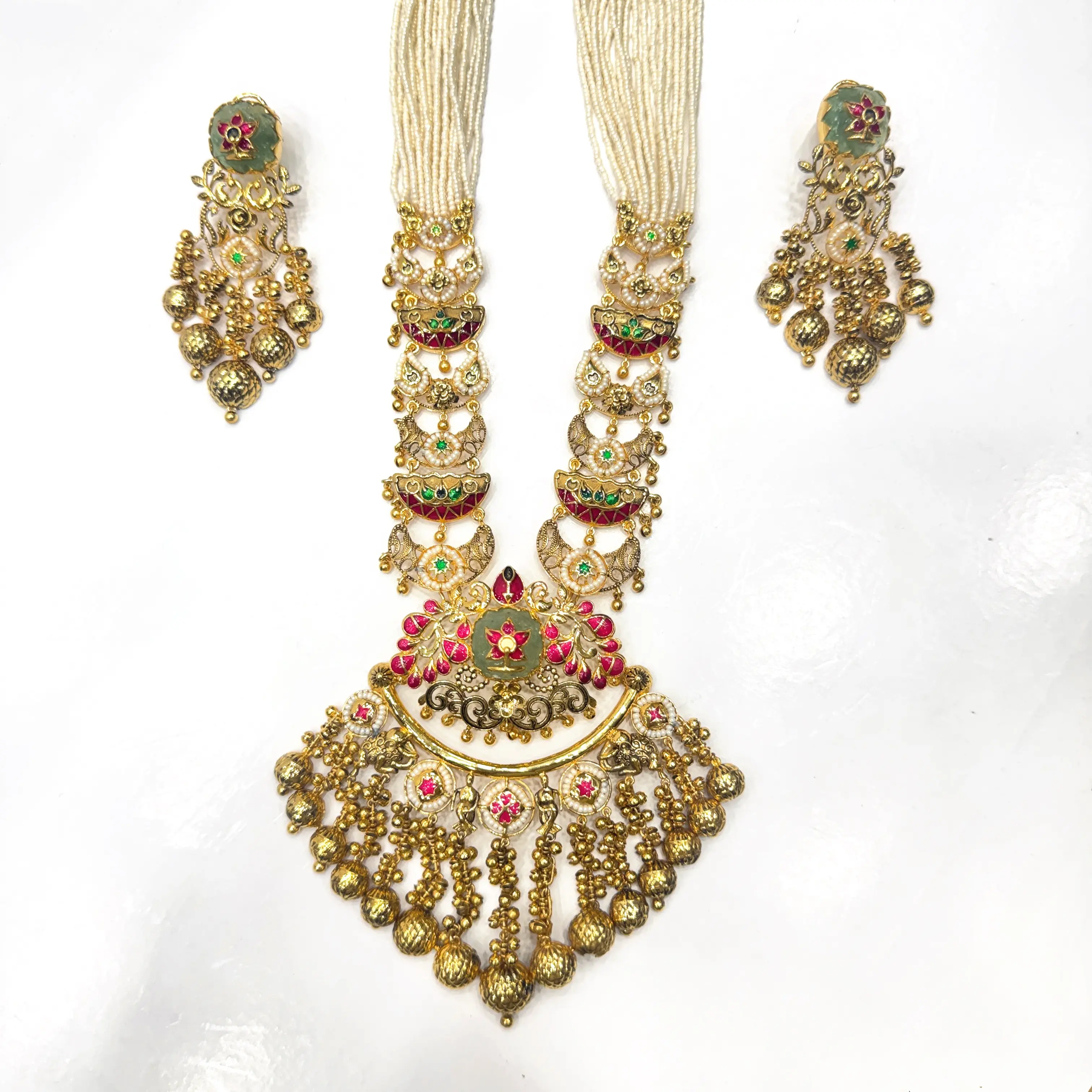 Fancy Cut Heritage Bridal Necklace & Earrings Set view 4