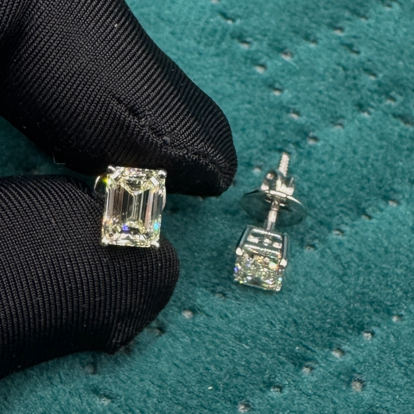 Luxury 2.00 CT Emerald Cut Diamond Stud Earrings in PT950 Platinum view 4