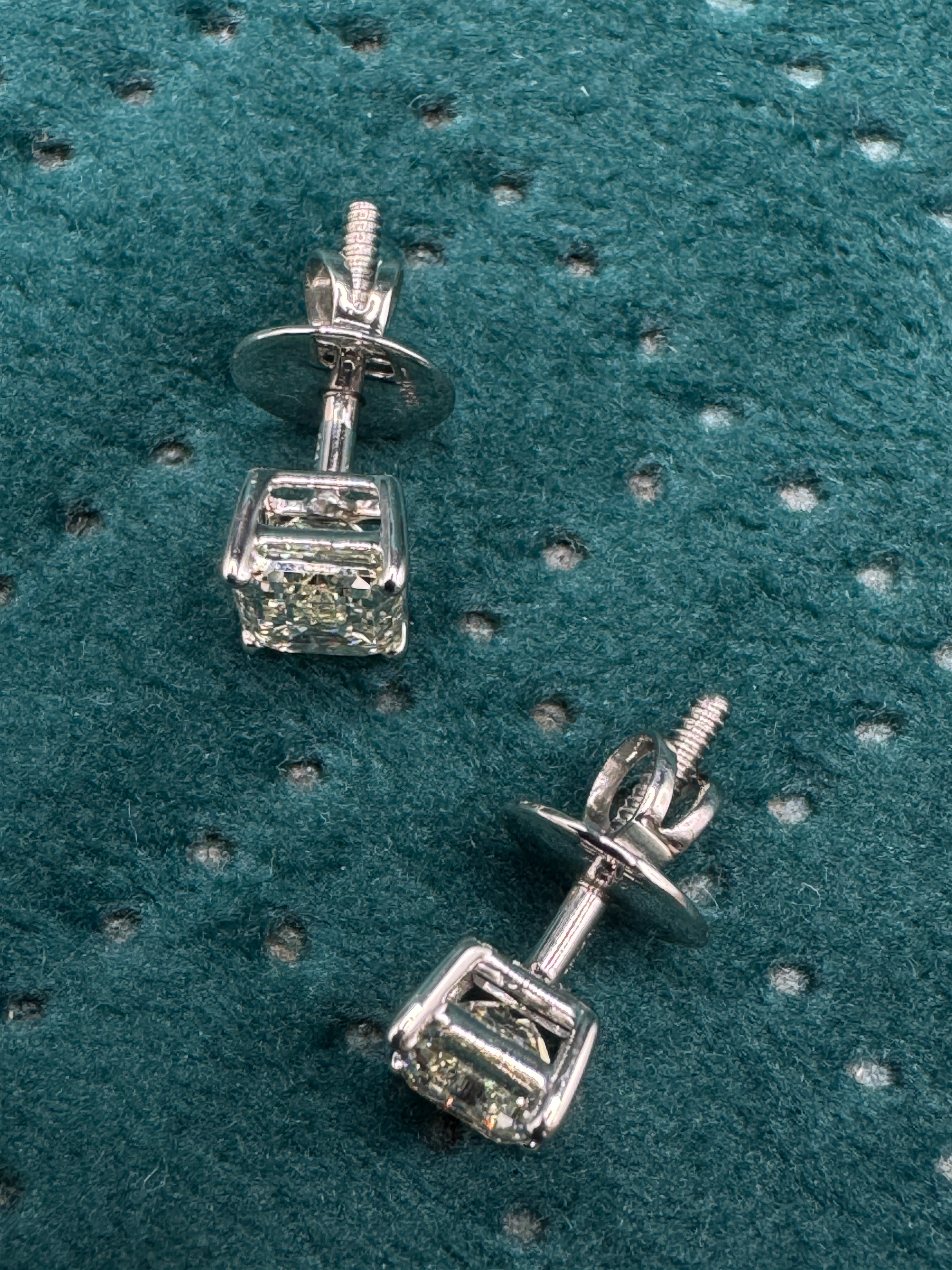 Luxury 2.00 CT Emerald Cut Diamond Stud Earrings in PT950 Platinum view 5
