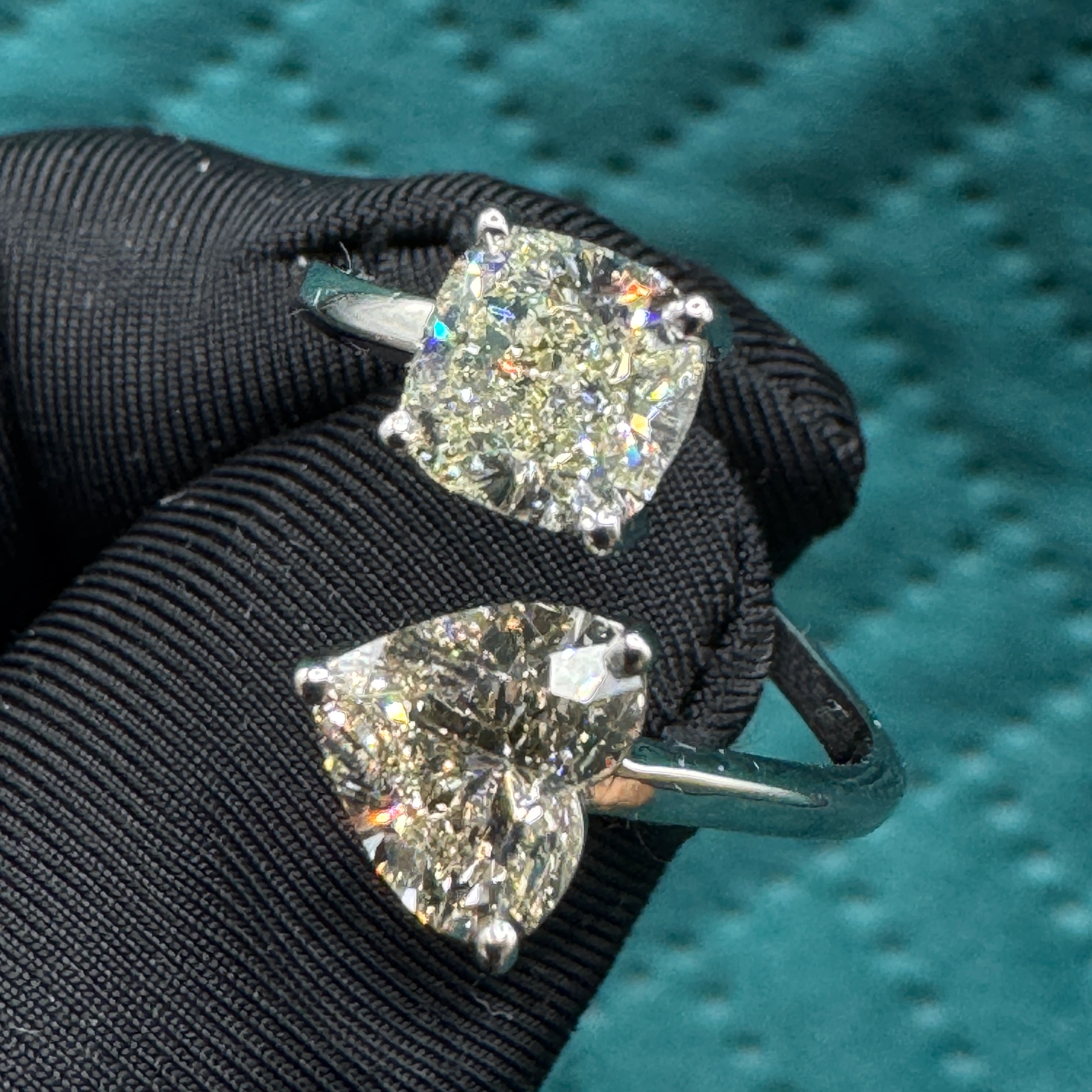 Luxury 2.00 CT Heart & Cushion Diamond Ring in PT950 Platinum for Women view 4