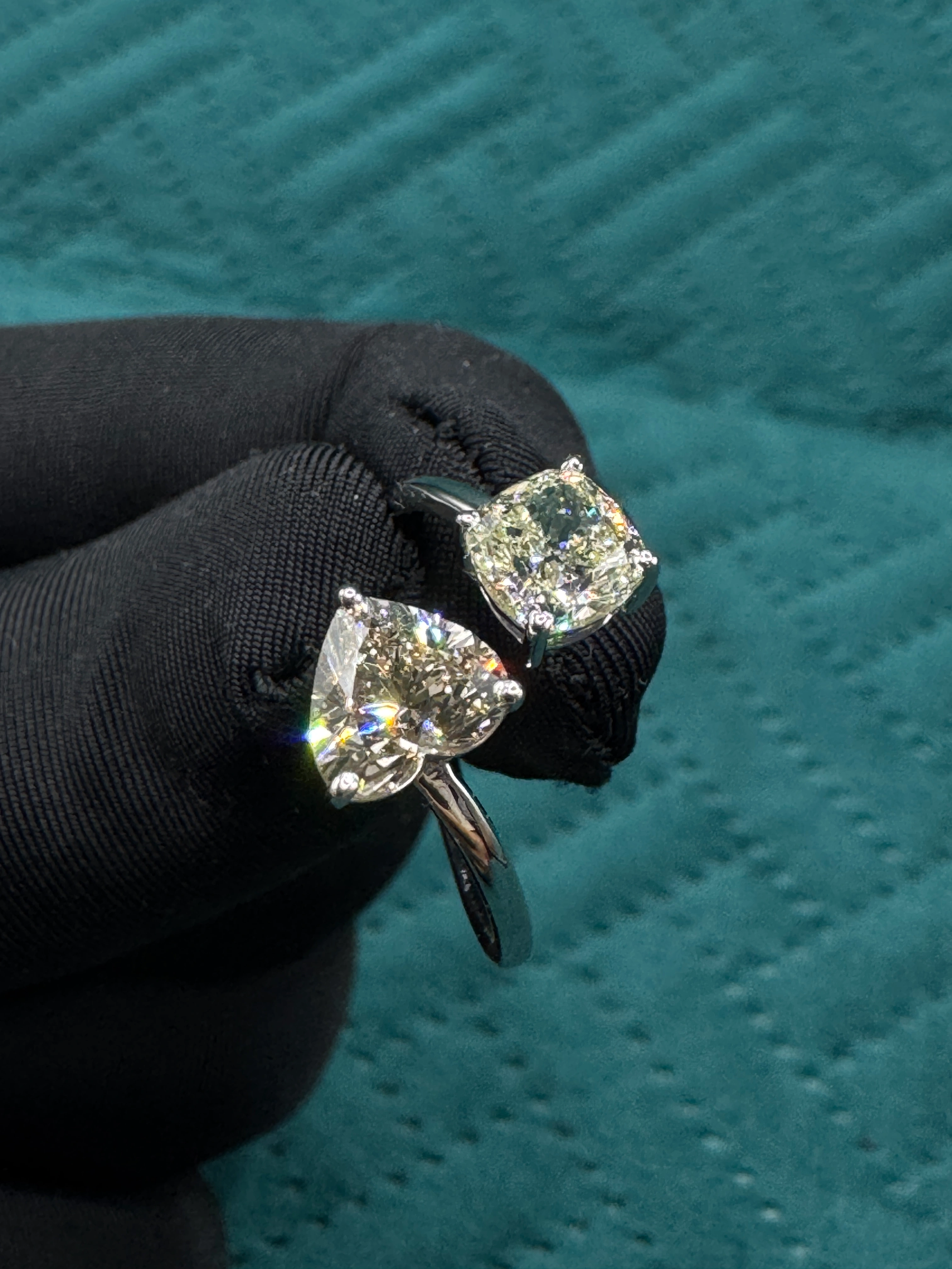 Luxury 2.00 CT Heart & Cushion Diamond Ring in PT950 Platinum for Women view 5