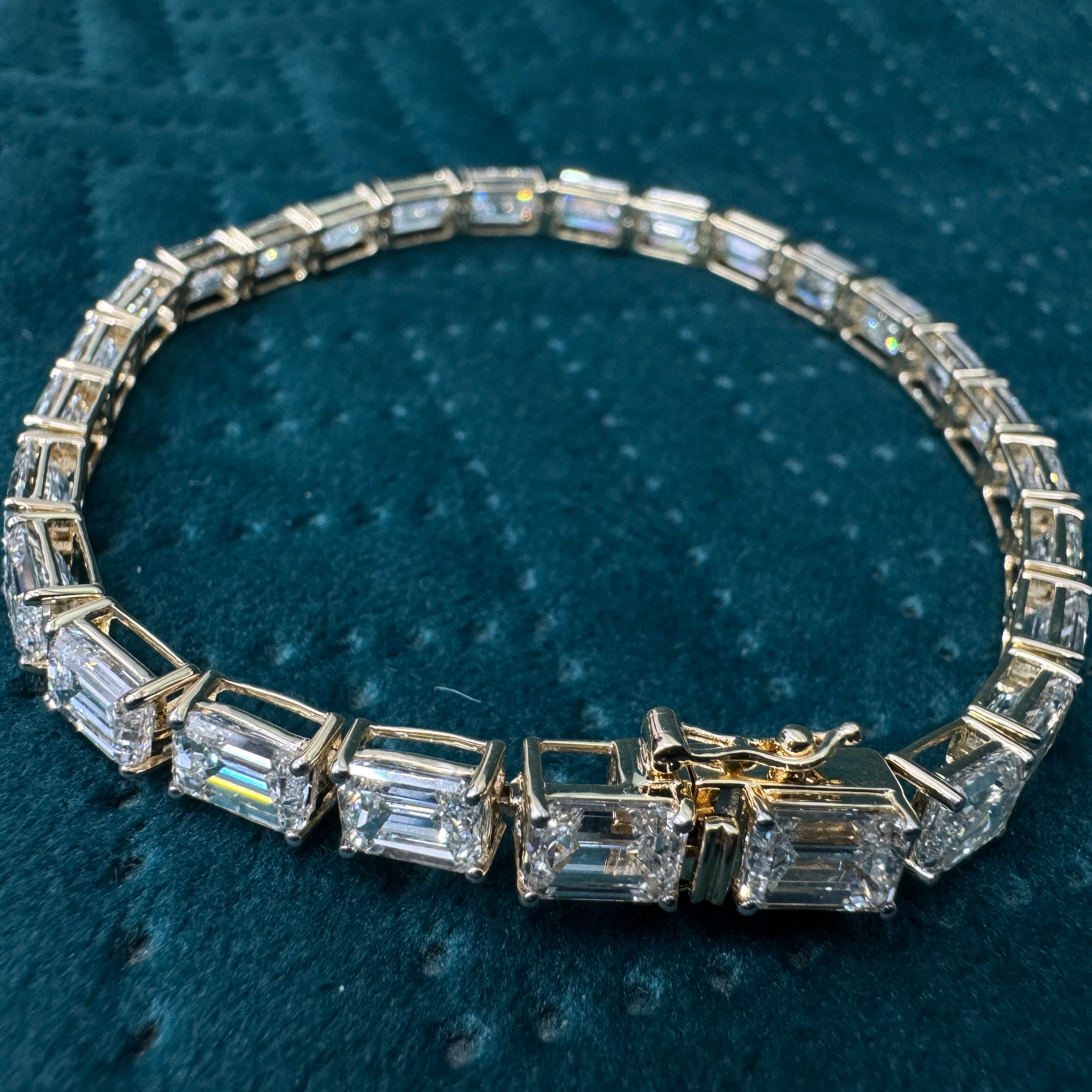 Luxury 22.33 CT Emerald Cut Diamond Bracelet in 14K Yellow Gold for Women view 6