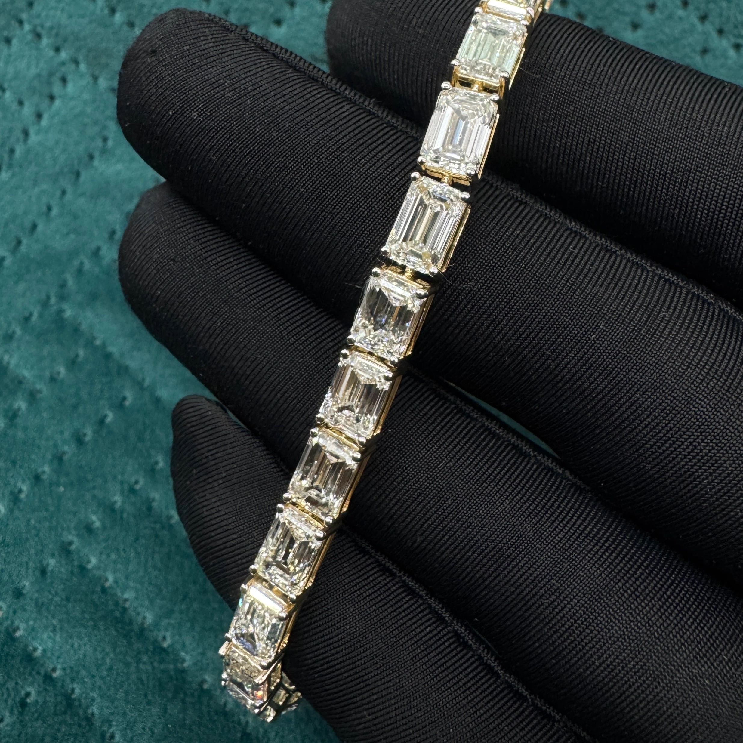 Luxury 22.33 CT Emerald Cut Diamond Bracelet in 14K Yellow Gold for Women view 5