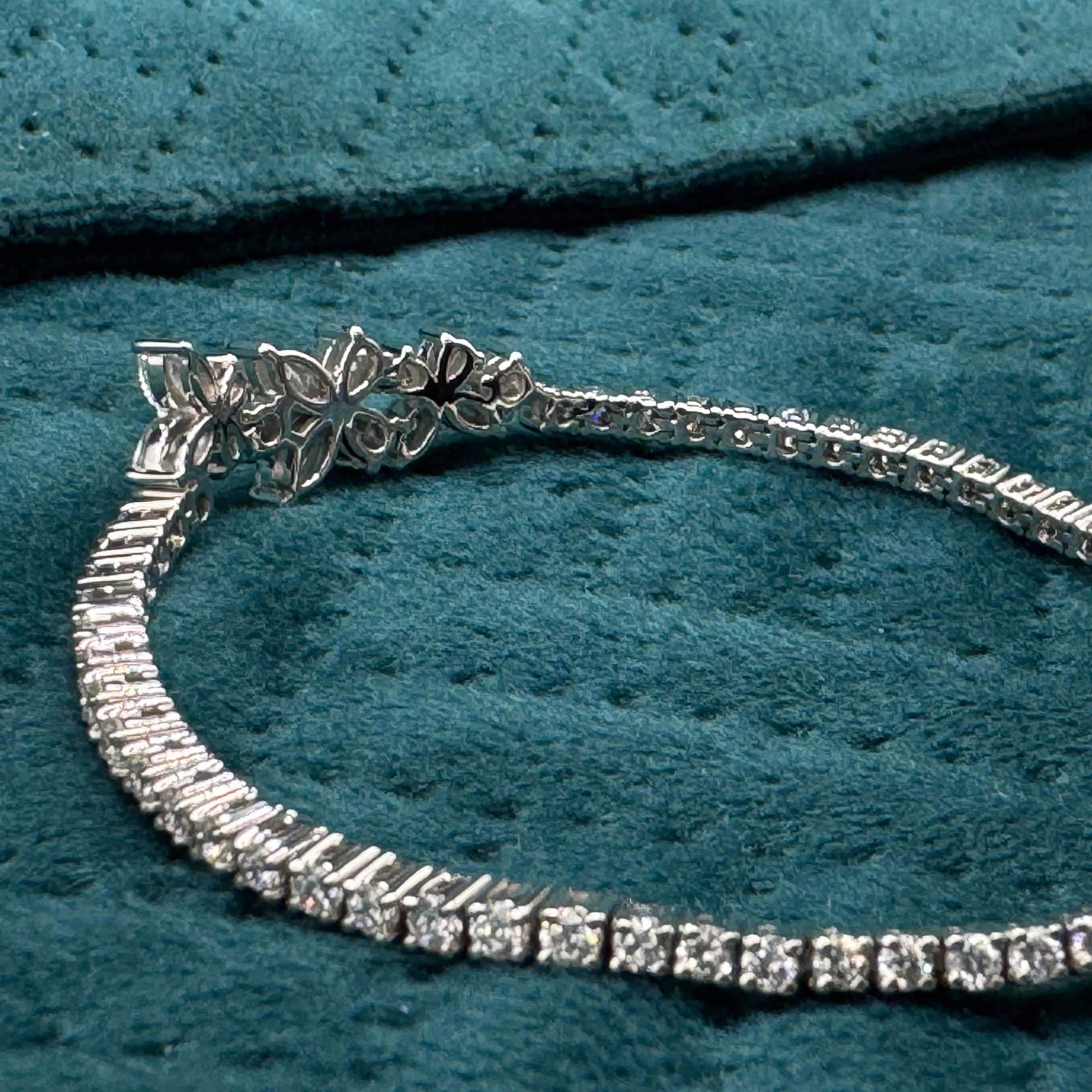 Luxury 3.07 CT Marquise, Pear & Round Diamond Bracelet in PT950 Platinum view 8