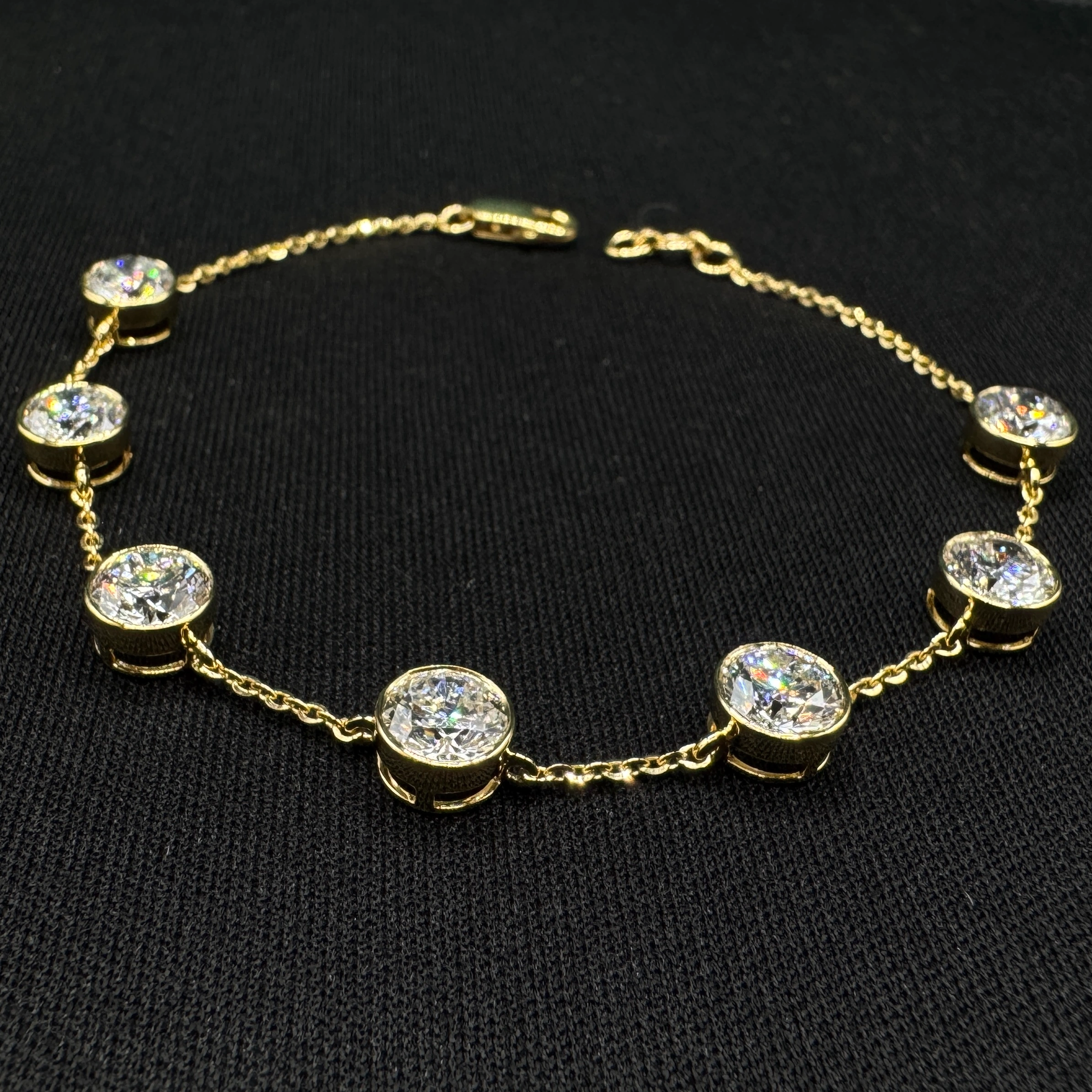 Luxury 5.37 CT Round Diamond Bracelet in 14K Yellow Gold for Women