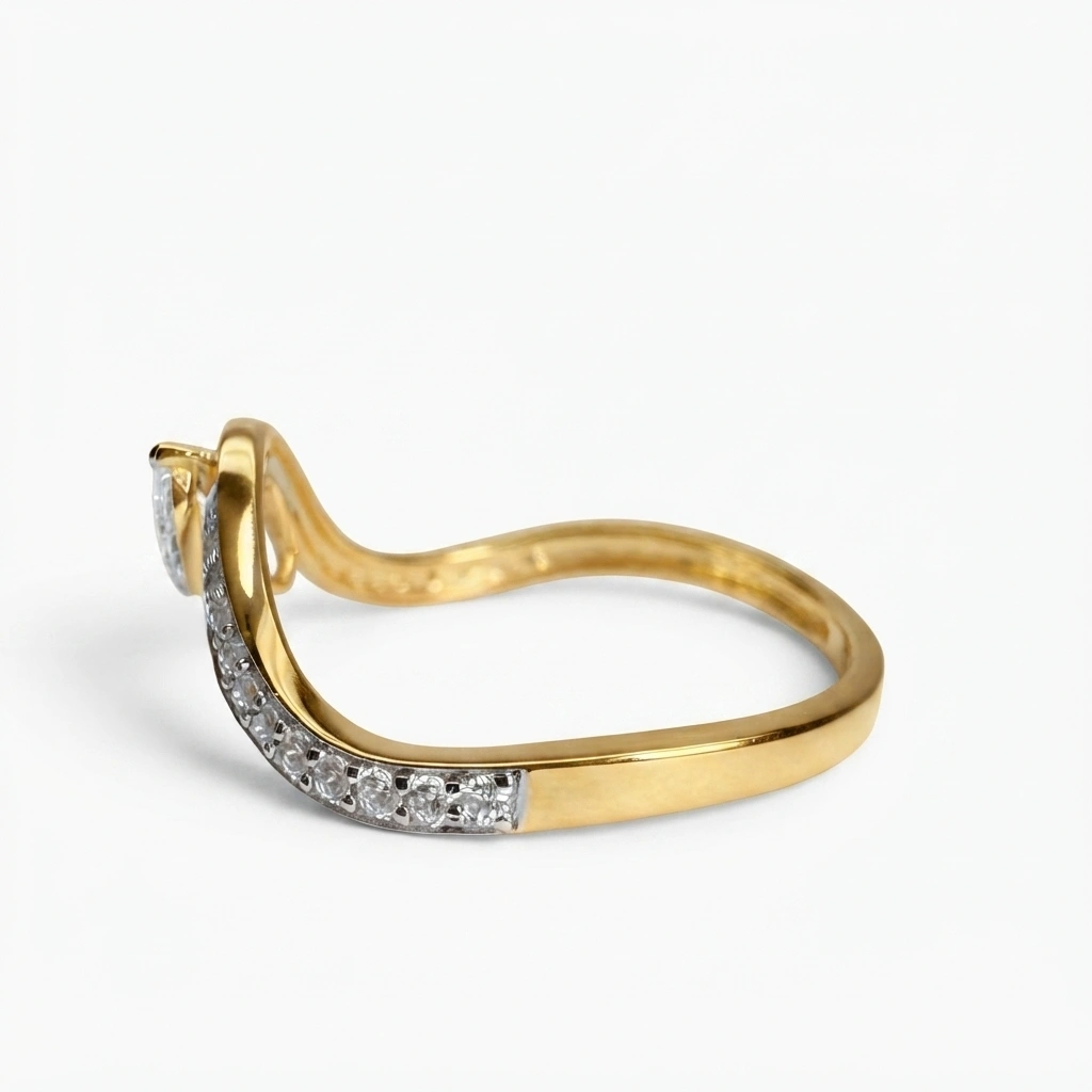 Oval & Round Diamond Ring in Yellow Gold | Lab Grown Diamonds view 5