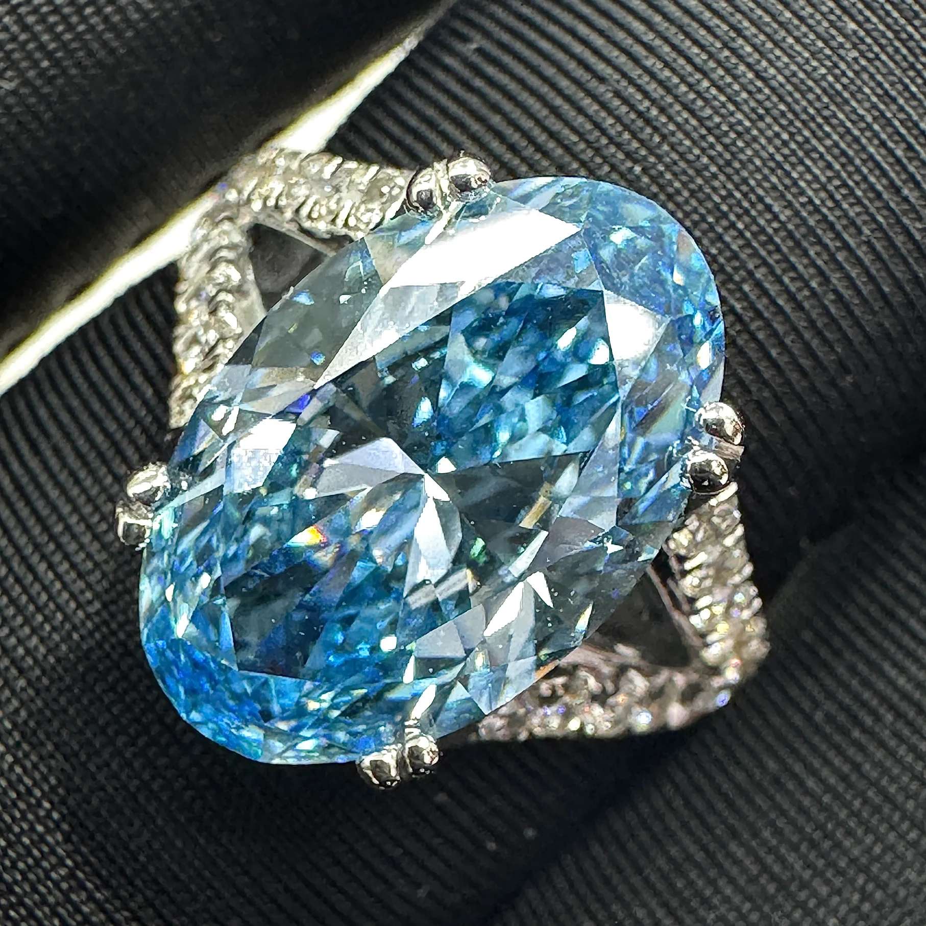 Oval & Round Lab Grown Blue Diamond Ring view 7