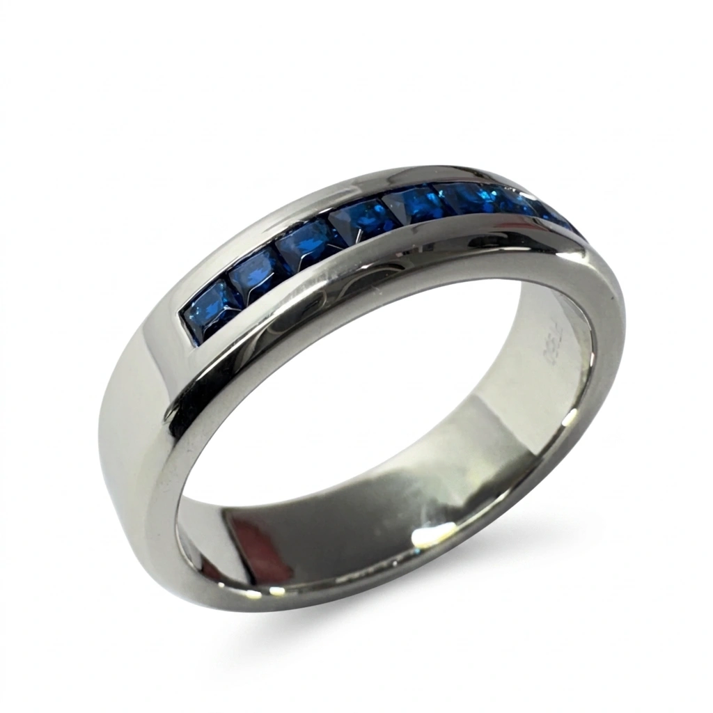 PT950 Platinum Princess-Cut Lab-Grown Diamond Ring view 5