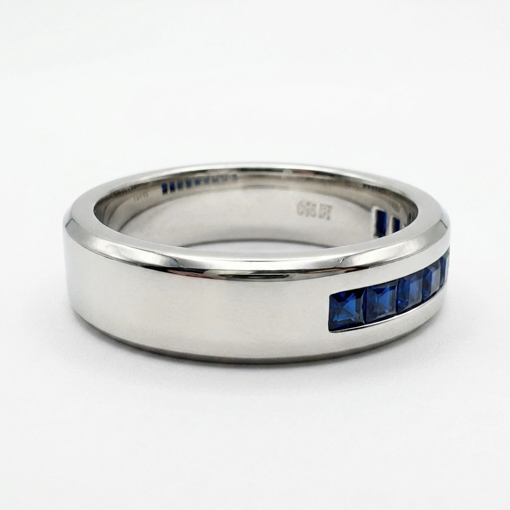 PT950 Platinum Princess-Cut Lab-Grown Diamond Ring view 6