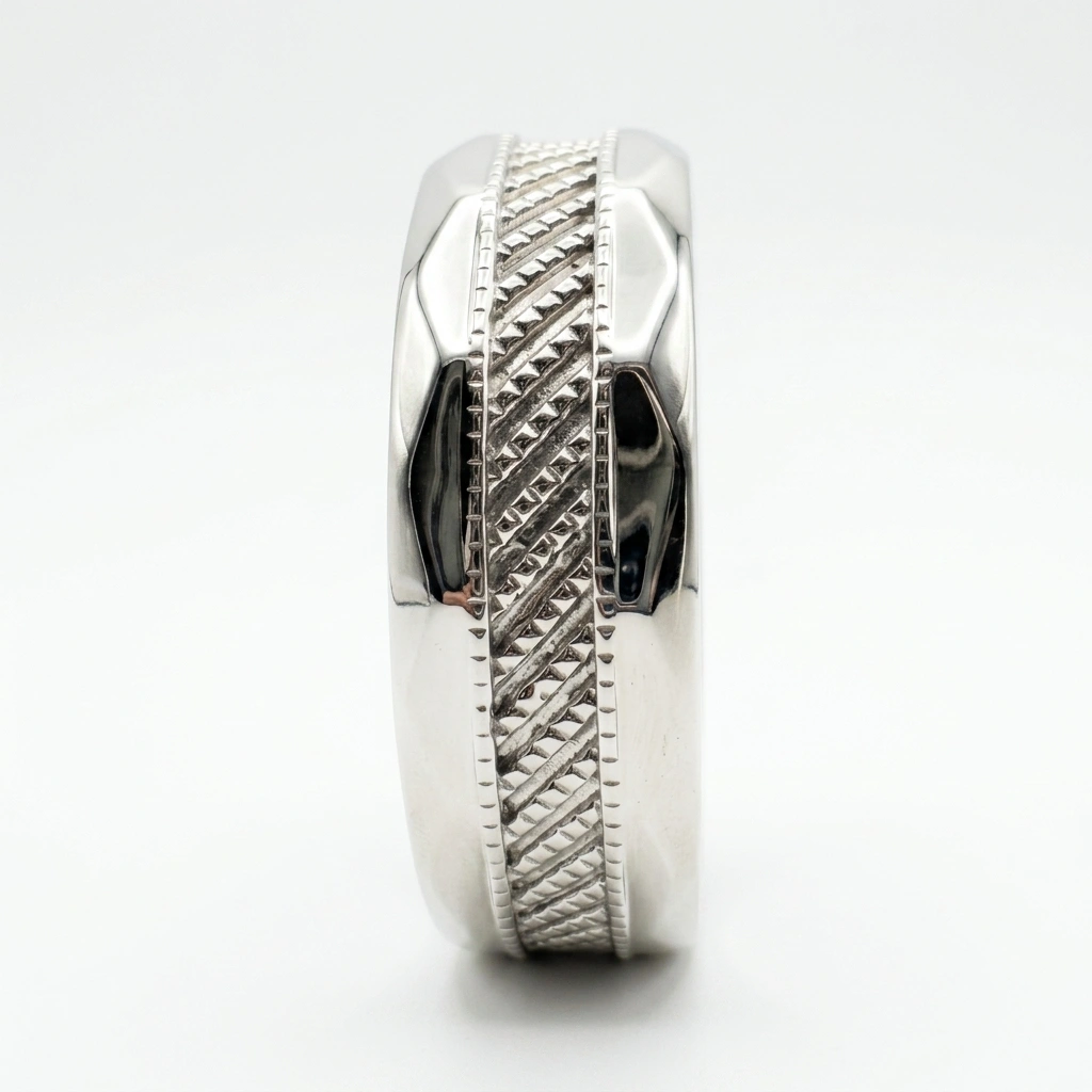 PT950 Platinum Ring for Engraved Pattern Luxury Jewelry view 4