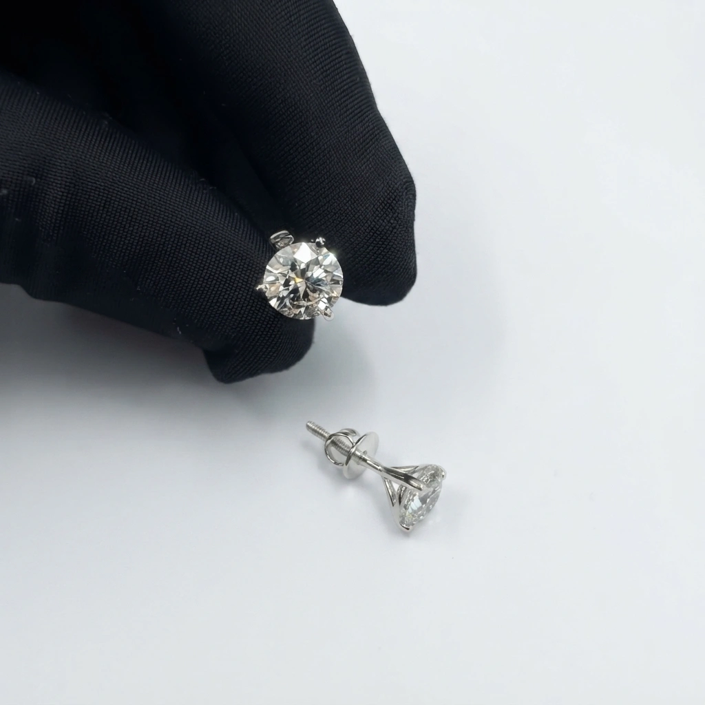 PT950 Platinum Round Brilliant Lab Grown Diamond Earrings view 7