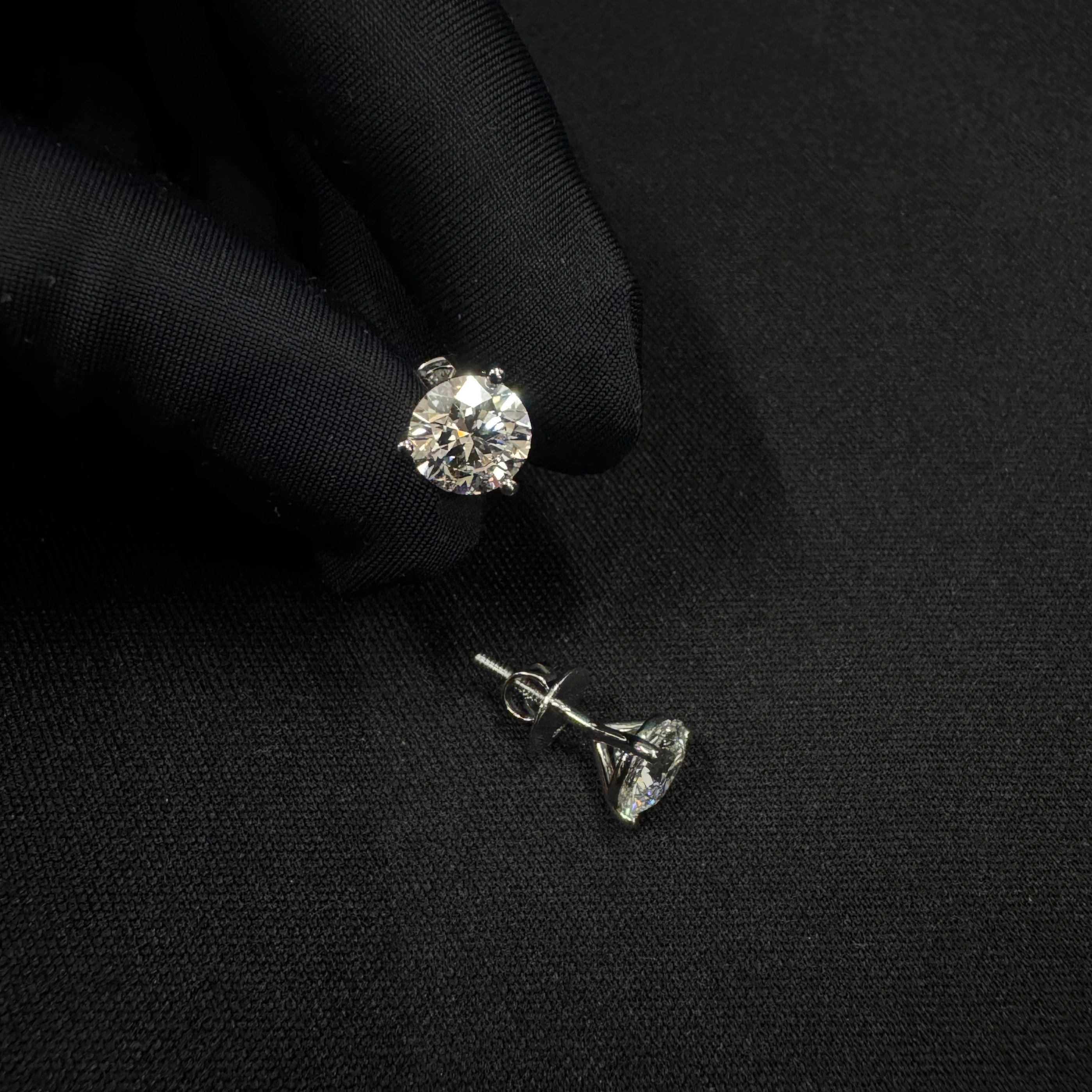 PT950 Platinum Round Diamond Stud Earrings 3 CT TW | 1.5 CT Each Diamond | Classic Solitaire Earrings view 4