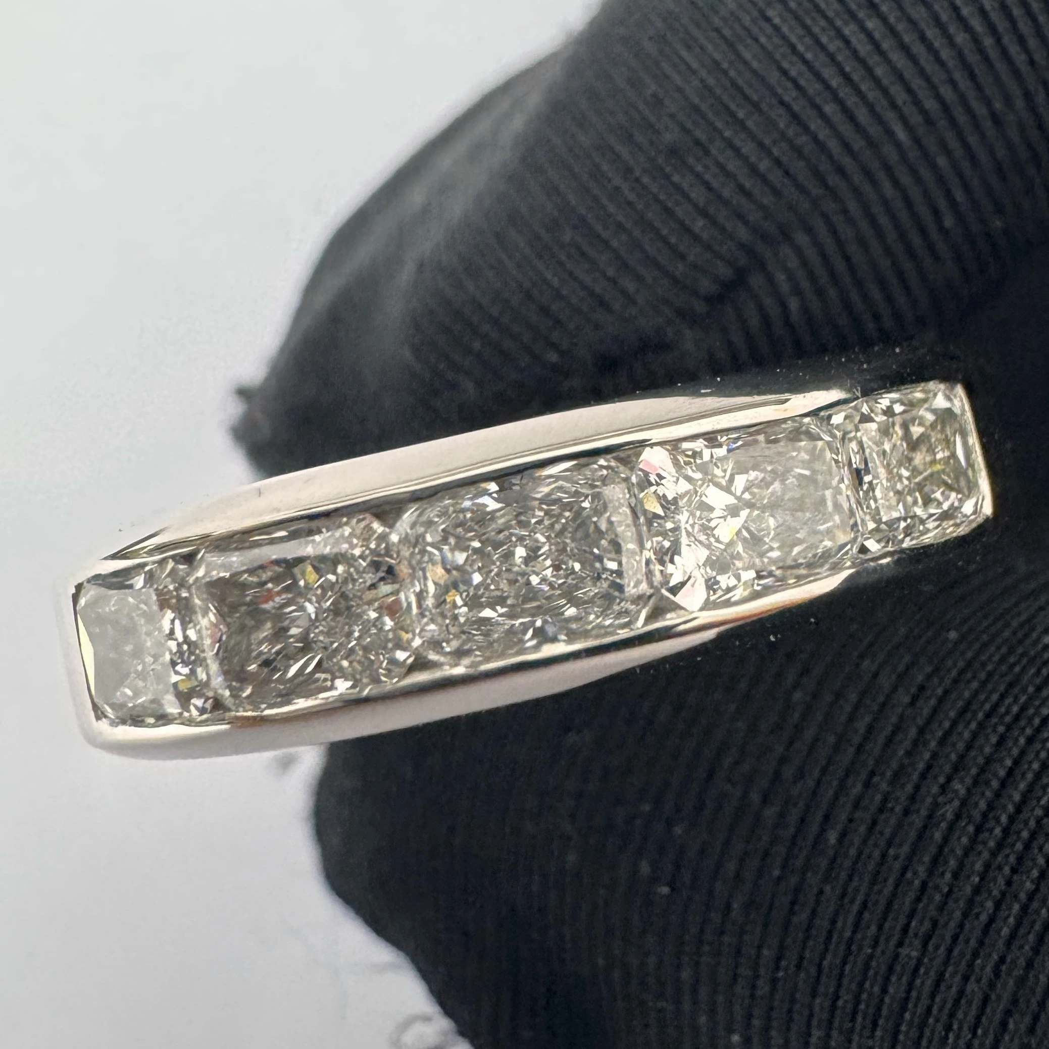 Radiant Cut Diamond Ring in PT950 Platinum view 7