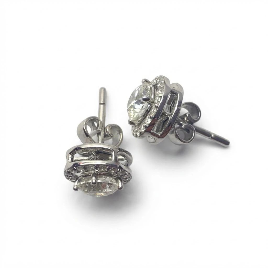 Round Diamond Stud Earrings in PT950 Platinum view 4