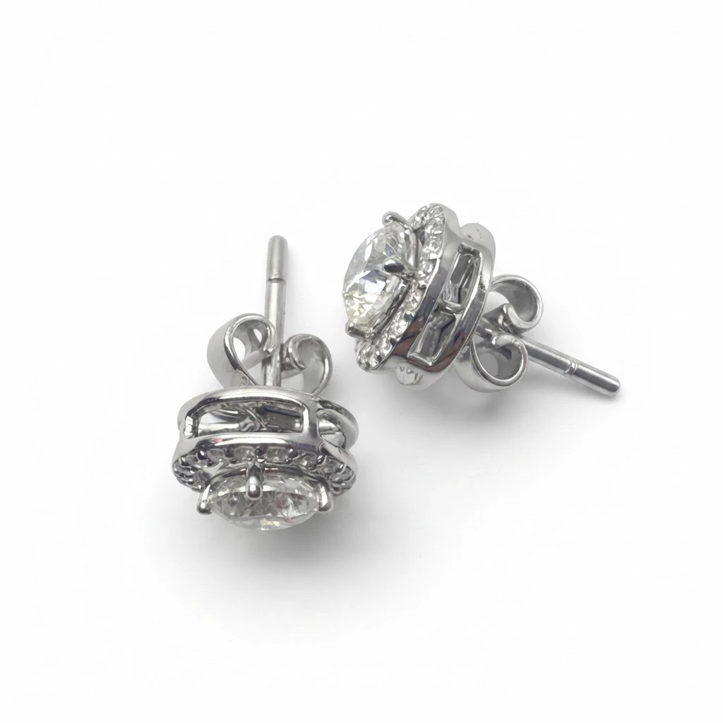 Round Diamond Stud Earrings in PT950 Platinum view 8