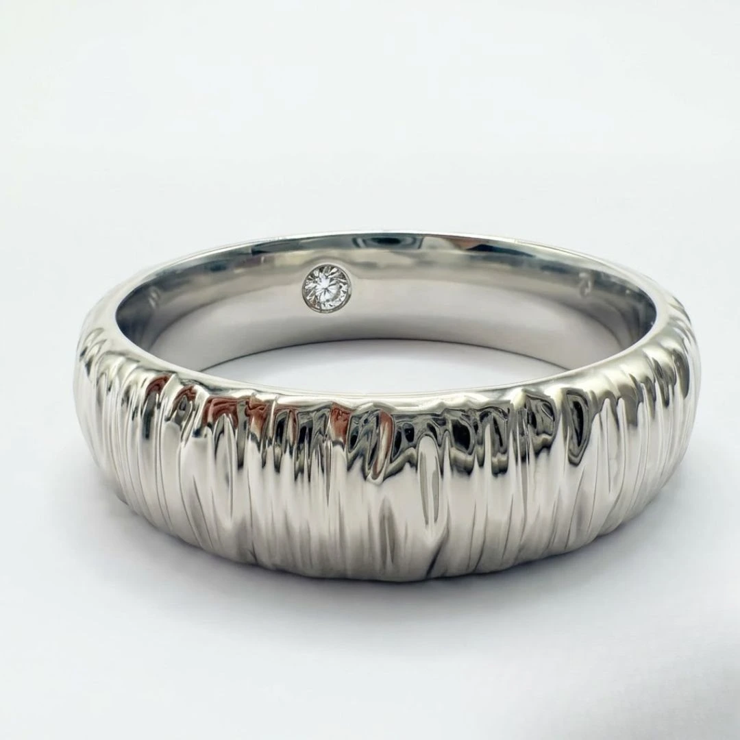 Round Lab Grown Diamond Textured Band Ring | PT950 Platinum | IGI Certified view 5